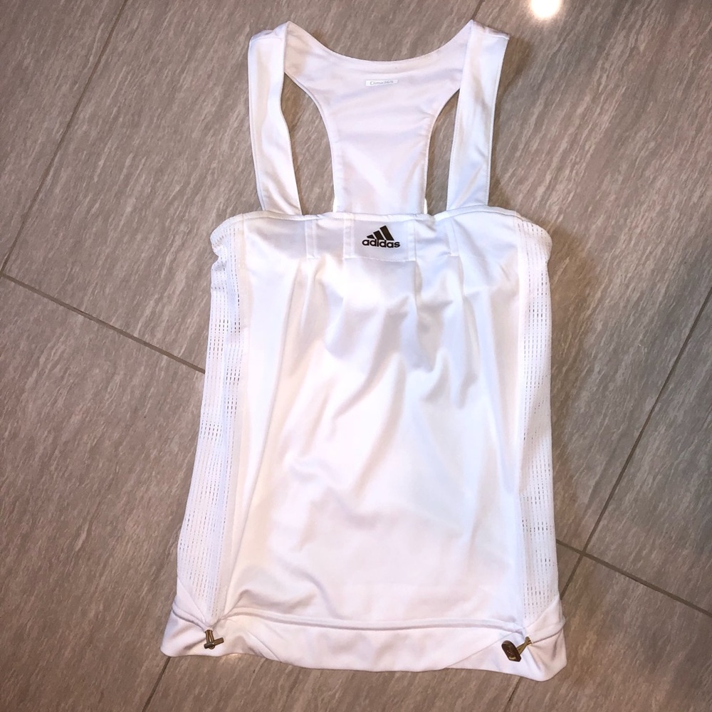 Adidas Tank, with build-in shelf bra, fits XS